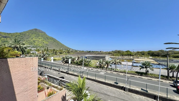 Recently Renovated 2-Bedroom Apartment for Short-Term Rental in the Heart of Tamarin