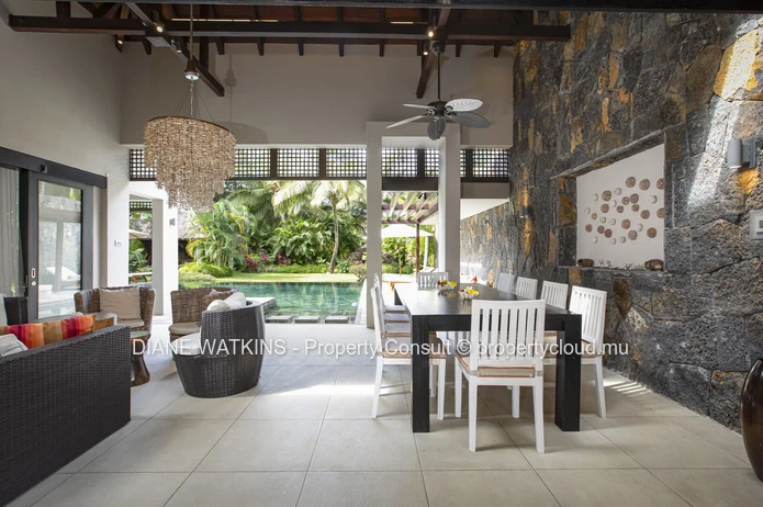 A Vendre - Luxueuse Villa de 5 Chambres à Anahita