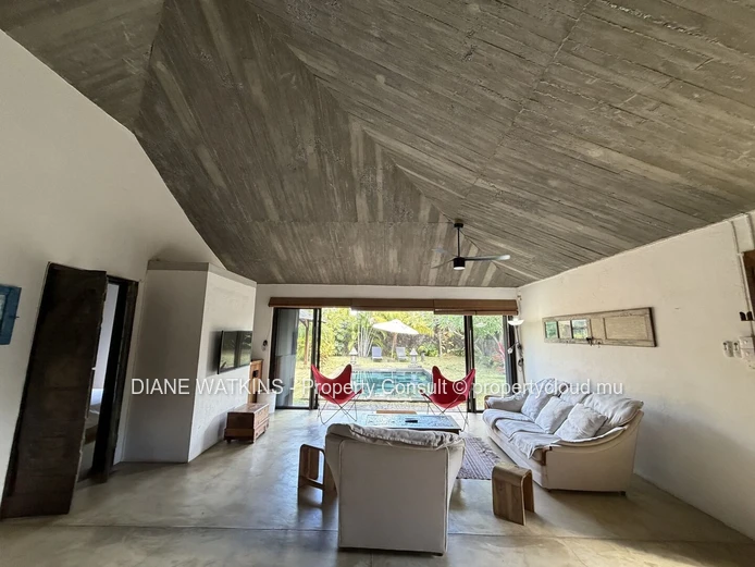 For Rent – Tastefully Designed 3-Bedroom Villa in Pointe d'Esny
