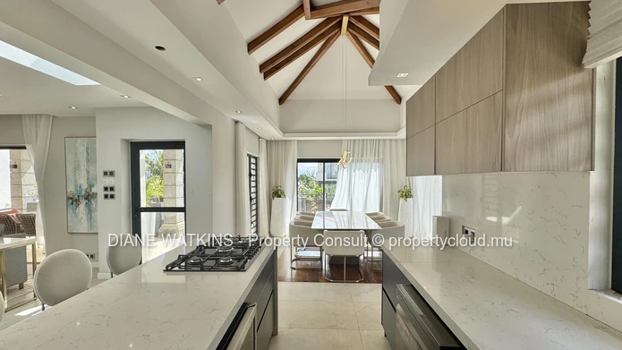Where Serenity Meets Sophistication – 4-Bedroom Villa with Pool & Office for Rent in Flic en Flac