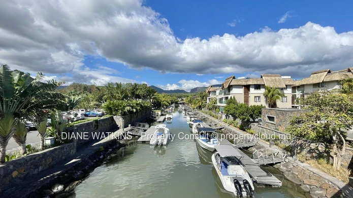 A Vendre - Penthouse de Standing dans une Marina Résidentiel à Rivière Noire