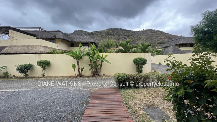 Un Refuge Contemporain à vendre à  Rivière Noire