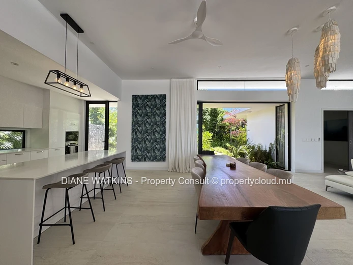 À Vendre – Villa 4 Chambres à Azuri, Île Maurice
