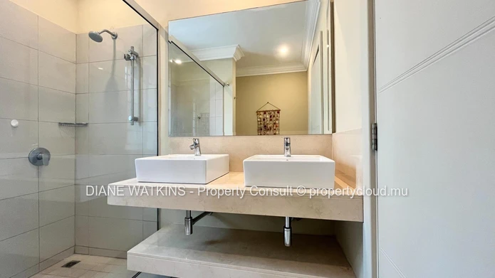A Vendre - Penthouse Pieds dans l'Eau à Tamarin