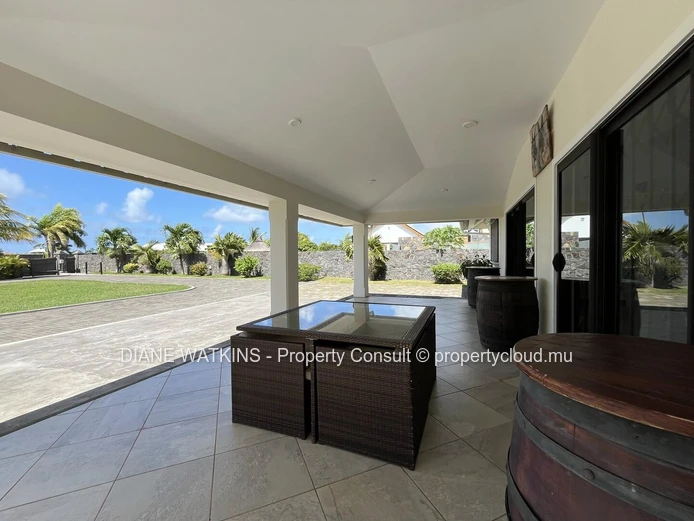 À Vendre - Magnifique Maison de 4 Chambres dans un Quartier Sécurisé à Beau Vallon.
