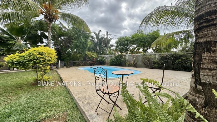 Élégante Maison de 3 Chambres avec Piscine à Louer à Tamarin | DIANE WATKINS Property Consult