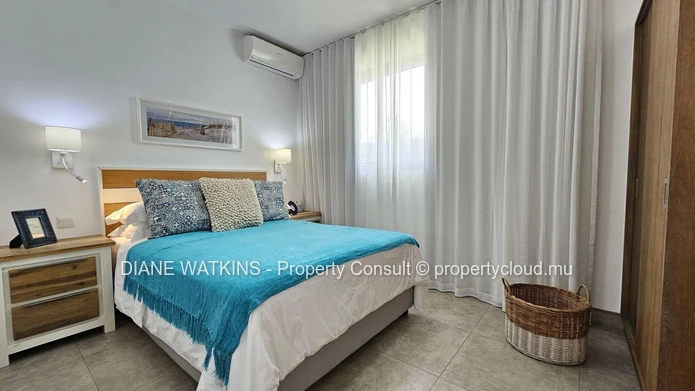 For Rent – 2-Bedroom Beachfront Apartment