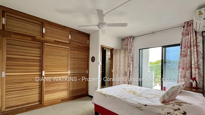 Appartement spacieux avec vue mer et piscine partagée à vendre à Flic en Flac