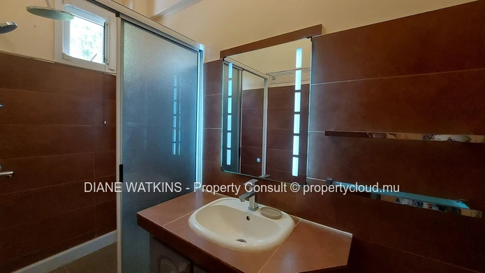 For Louer - 3 Bedroom Apartment for Rent in Floreal
