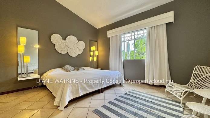 Elegant and Spacious Family Home for Rent in Black River