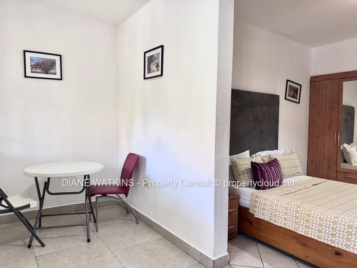 For Rent - 1 Bedroom Ground Floor Studio in Mahebourg