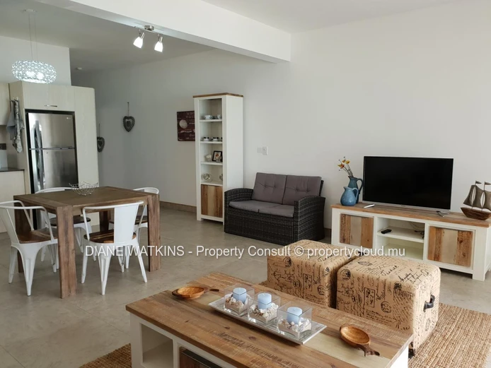 For Rent – 2-Bedroom Beachfront Apartment