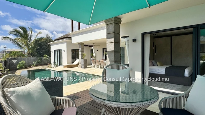 Where Serenity Meets Sophistication – 4-Bedroom Villa with Pool & Office for Rent in Flic en Flac