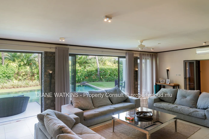 À vendre - Superbe Villa de 6 Chambres dans le Quartier Exclusif de Lunea à Anahita