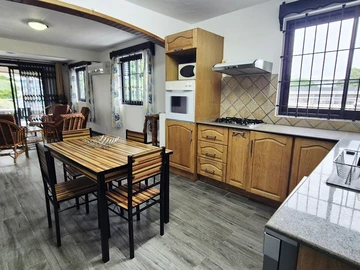 Appartement de 6 Chambres