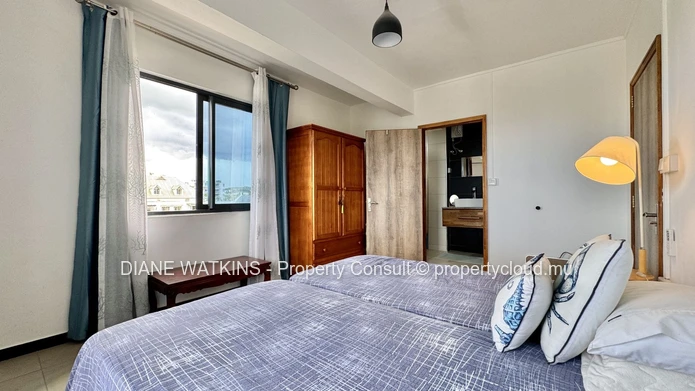 Appartement spacieux avec vue mer et piscine partagée à vendre à Flic en Flac