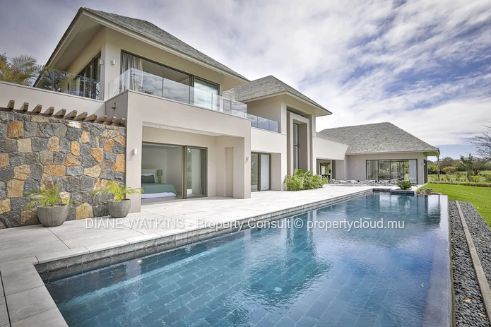 A VENDRE - Villa Parfaite Avec Vue Sur le Golf à Anahita