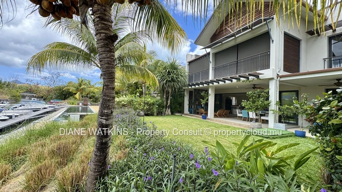 Bel Appartement de Luxe à Vendre à La Balise Marina