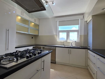 Appartement de 4 Chambres