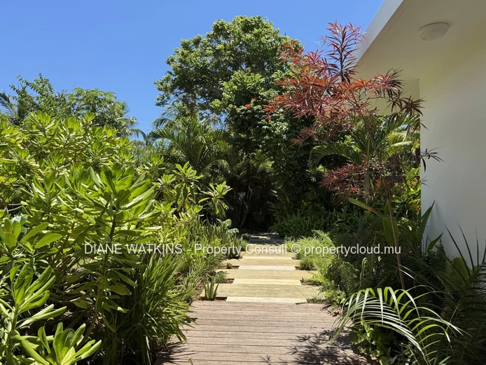 À Vendre – Villa 4 Chambres à Azuri, Île Maurice