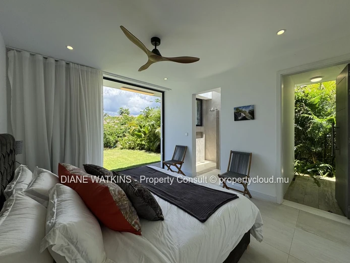 À Vendre – Villa 4 Chambres à Azuri, Île Maurice