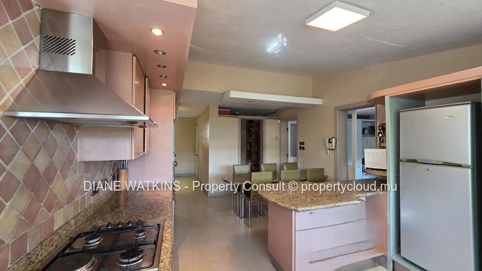 maison de 4 chambre a vendre a Curepipe