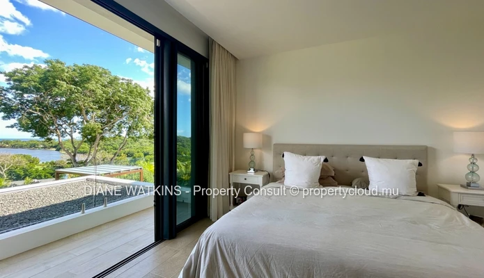 Villa Contemporaine avec des Vues Imprenables.