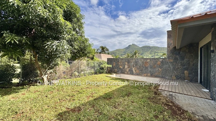 Contemporary 3-Bed Duplex with La Tourelle Views for Sale in Black River 