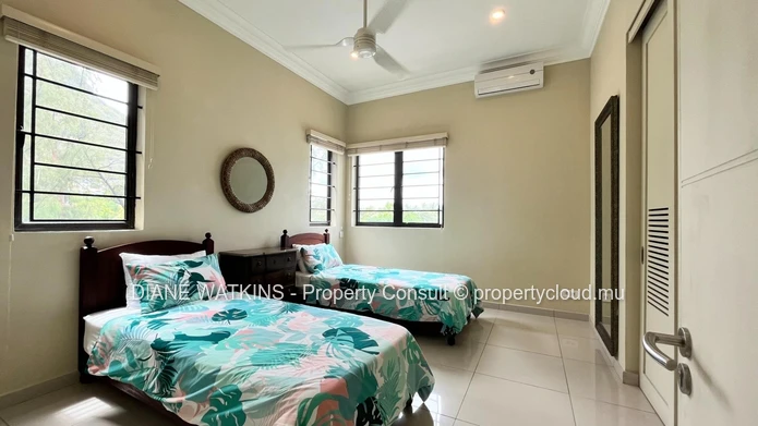 A Vendre - Penthouse Pieds dans l'Eau à Tamarin