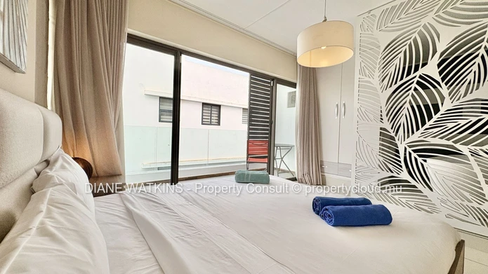Duplex moderne avec piscine et rooftop à vendre à Flic en Flac
