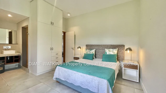 A Vendre - Penthouse de Standing dans une Marina Résidentiel à Rivière Noire