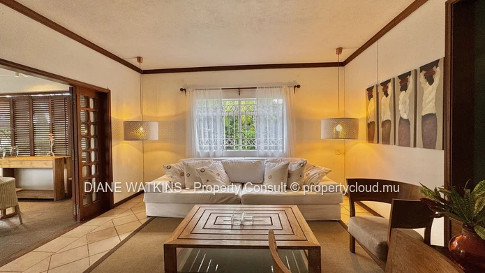 Elegant and Spacious Family Home for Rent in Black River
