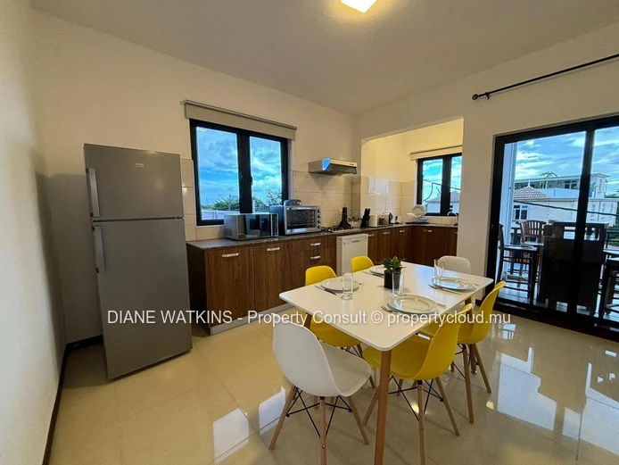To Rent - Spacious and Bright Apartment in the Heart of La Preneuse 