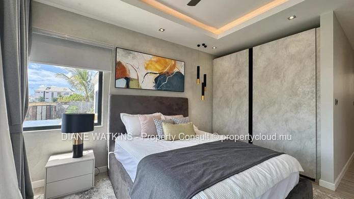 Where Serenity Meets Sophistication – 4-Bedroom Villa with Pool & Office for Rent in Flic en Flac