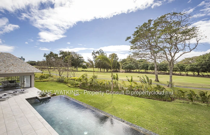 A VENDRE - Villa Parfaite Avec Vue Sur le Golf à Anahita