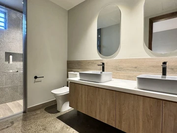 3 Bedroom Apartment