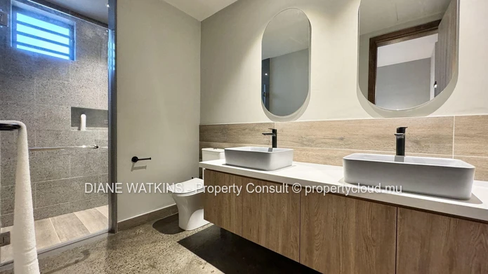 3-Bedroom Ground Floor Apartment for Rent in Tamarin