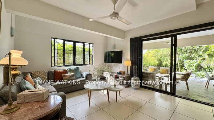 A Vendre - Villa de 4 Chambres avec Vue Mer à Tamarin
