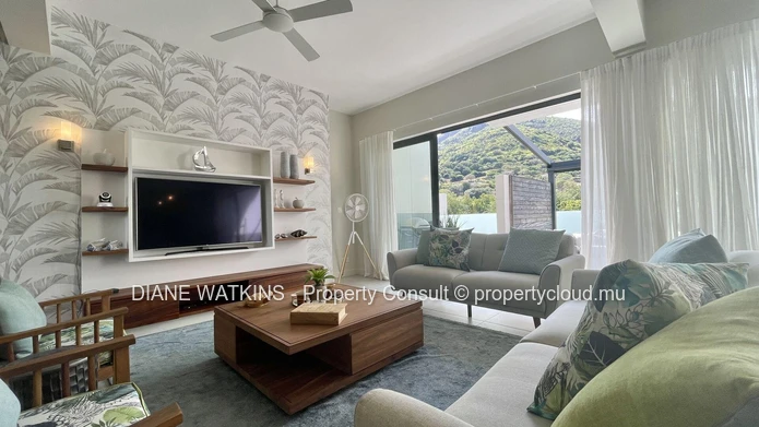 A Vendre - Penthouse de Standing dans une Marina Résidentiel à Rivière Noire