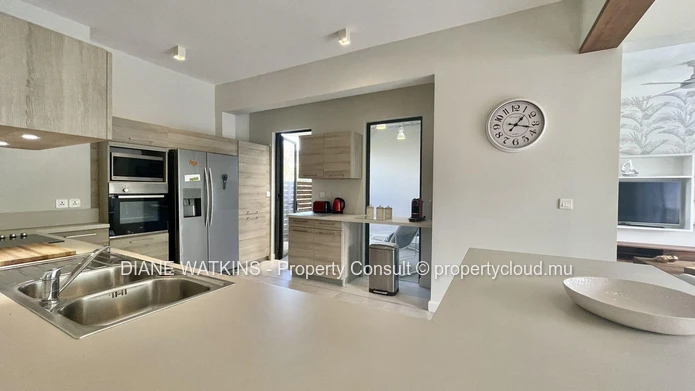 A Vendre - Penthouse de Standing dans une Marina Résidentiel à Rivière Noire