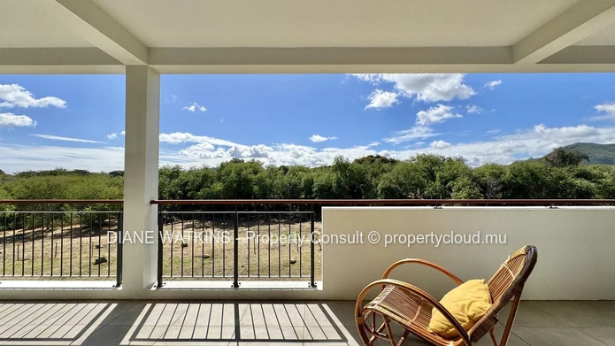Furnished Apartment for Rent in Cascavelle – Balcony, Pool & Smart City Living