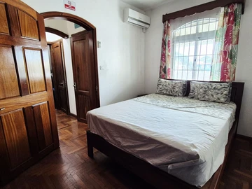 Appartement de 6 Chambres