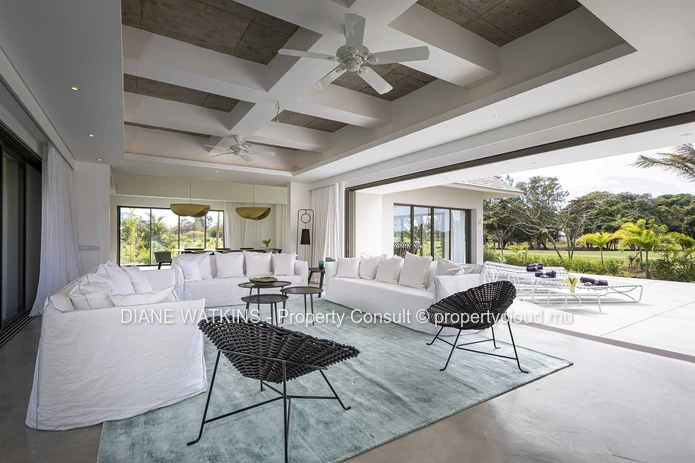 A VENDRE - Villa Parfaite Avec Vue Sur le Golf à Anahita