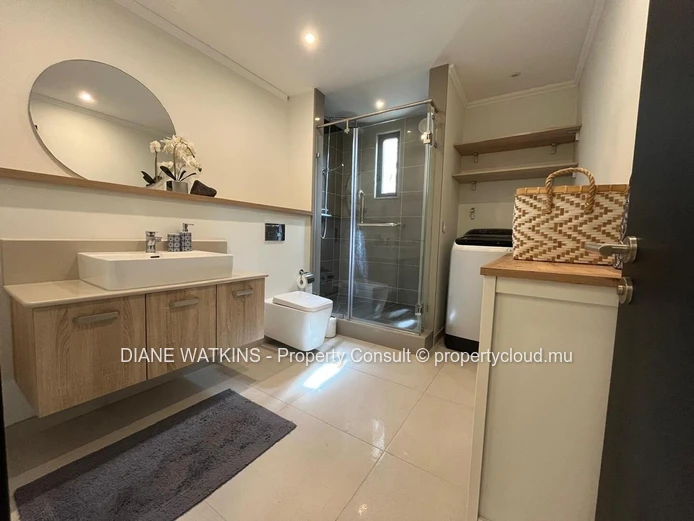 Appartement avec terrasse au rez-de-chaussée à vendre à  Flic en Flac
