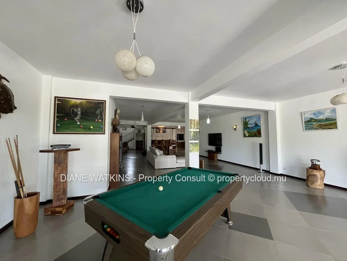 À Vendre - Magnifique Maison de 4 Chambres dans un Quartier Sécurisé à Beau Vallon.