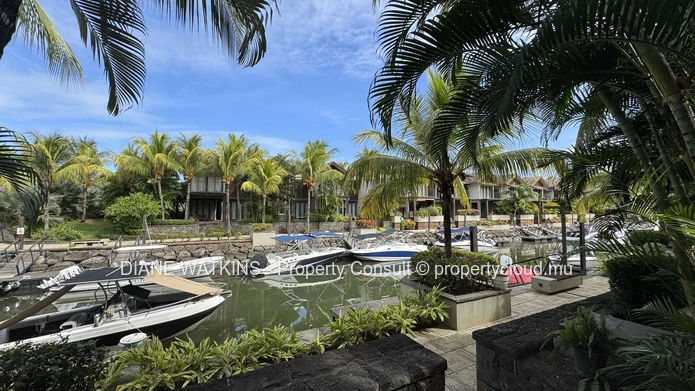 À Vendre - Spacieux Duplex à La Balise Marina