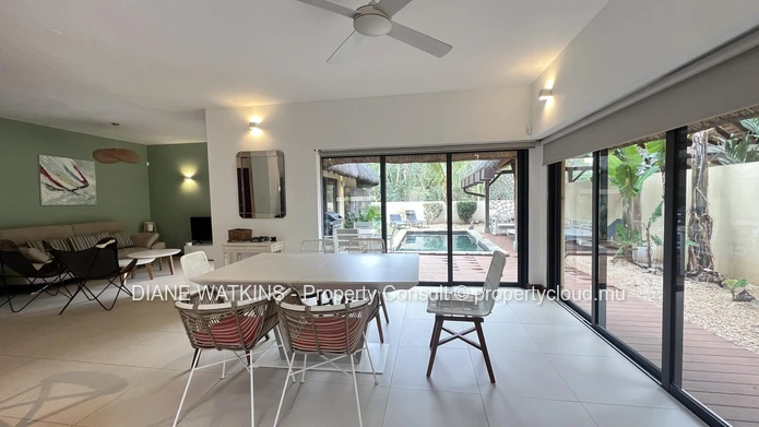 Un Refuge Contemporain à vendre à  Rivière Noire