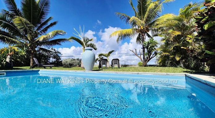 Domaine en front de mer à vendre à Riambel – Propriété de luxe face à l'océan et opportunité d'investissement clé en ...
