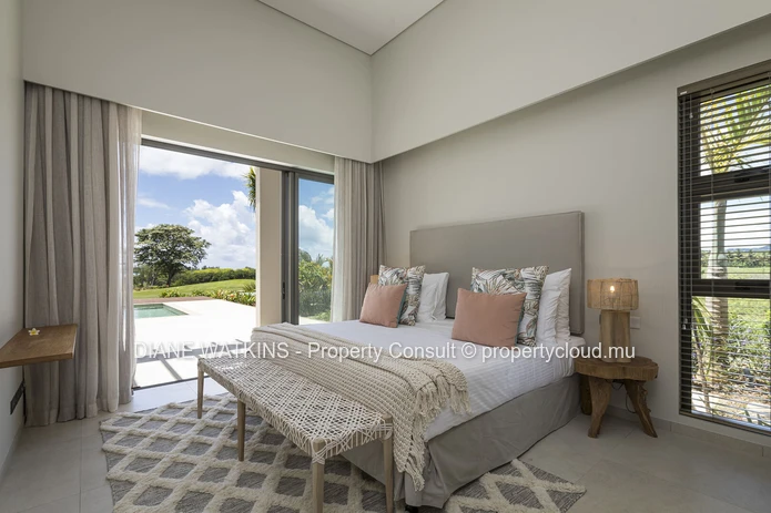 FOR SALE - Modern and Luxurious 4 Bedroom Duplex in Anahita