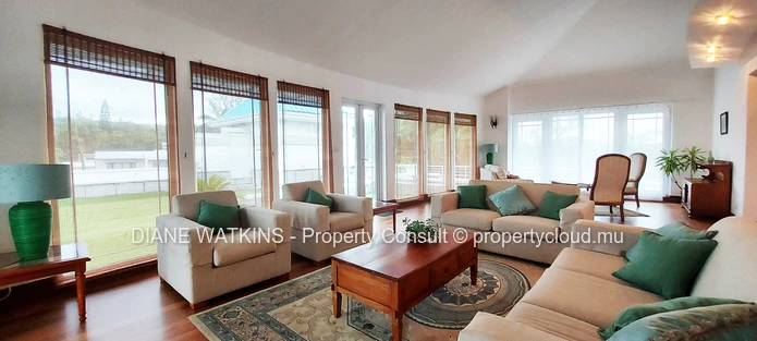 For Rent - 3 bedroom Penthouse in Floreal